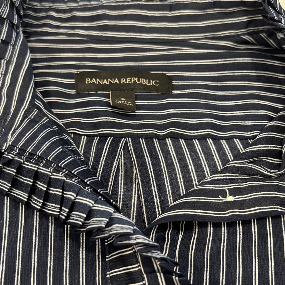 Banana Republic Navy and White Striped Shirt women’s size small - Picture 3 of 4